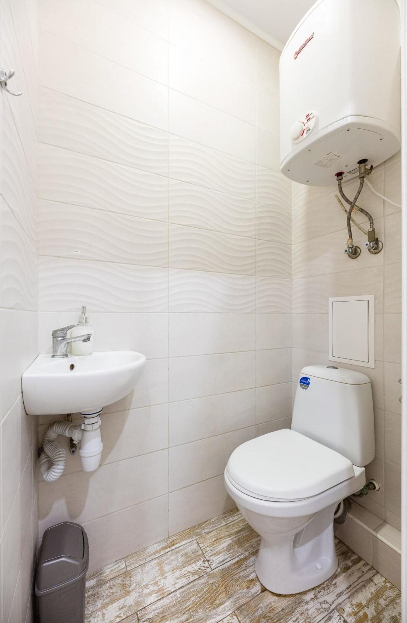 дарницька площа Apartment